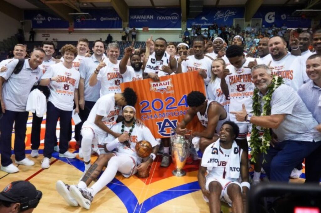 Johni Broome Shines with 21 Points as No. 4 Auburn Triumphs in Maui Invitational!
